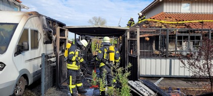 Polizeiinspektion Stade: POL-STD: Feuer in Burweg greift von Schuppen auf Wohnmobil und Haus über - 350.000 Euro Sachschaden