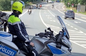 Polizei Mettmann: POL-ME: Polizei kontrollierte Motorradfahrer und ahndete zahlreiche Geschwindigkeitsverstöße - Kreis Mettmann - 2009111