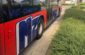 Polizei Steinfurt: POL-ST: Steinfurt-Bu.; Sachbeschädigungen an Omnibussen