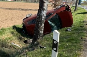 Polizeiinspektion Heidekreis: POL-HK: Walsrode: Ohne Führerschein unterwegs; Schneverdingen: Einbruch in Einfamilienhaus; Rethem: Auto überschlägt sich (Foto)