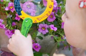 Blumenbüro: Gartenspaß für Groß und Klein / Kinderleichtes Gartenglück mit dem Zauberglöckchen