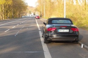 Polizei Essen: POL-E: Mülheim an der Ruhr: Audi auf Mendener Brücke bei Unfall stark beschädigt - Polizei sucht flüchtigen Unfallverursacher