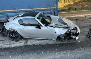 Feuerwehr Bottrop: FW-BOT: Verkehrsunfall auf der Autobahn A2 in Bottrop