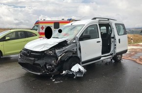 Polizeidirektion Kaiserslautern: POL-PDKL: Leichtverletzte bei Vorfahrtsunfall