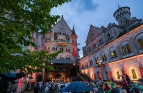 Allg&auml;u GmbH: Allg&auml;u geH&Ouml;RT erlebt. Von jungen Wilden, Schlosskonzert im UNESCO Welterbe und Jodelkursen.