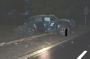 Polizei Minden-Lübbecke: POL-MI: Autofahrt endet im Zaun - Fahrer alkoholisiert