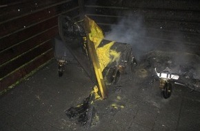 Polizei Rhein-Erft-Kreis: POL-REK: 210928-1: Müllcontainer brannten - Fahndung nach Brandstifter in vollem Gange
