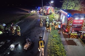 Feuerwehr Voerde: FW Voerde: Schwerer Verkehrsunfall in Voerde