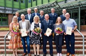 Kreispolizeibehörde Borken: POL-BOR: Kreis Borken - 120 Jahre Erfahrung gehen in den Ruhestand