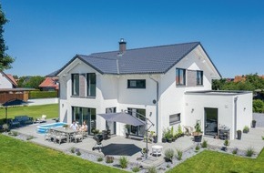 WeberHaus GmbH & Co. KG: Homestory: Modernes Landhaus / WeberHaus