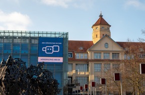 ARD Presse: "Hörspiel trifft Zukunft": Die ARD Hörspieltage 2025 in Karlsruhe