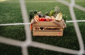EDEKA ZENTRALE Stiftung & Co. KG: Verlängert und verstärkt: EDEKA bleibt "Herz von St. Pauli"-Partner
