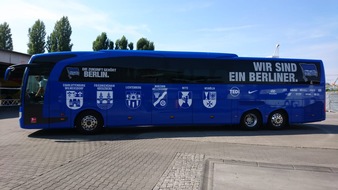 HERTHA BSC GmbH & Co. KGaA  : Hertha-Mannschaftsbus im neuen Look