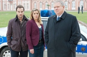 ZDF: "Der Staatsanwalt" ermittelt in "Bunga-Bunga"-Fall /Drehstart zu acht neuen Folgen der ZDF-Krimireihe (FOTO)