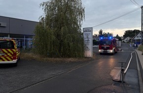 Feuerwehr VG Asbach: FW VG Asbach: Brand in leerstehendem Gewerbeobjekt schnell gel&ouml;scht