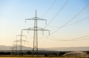 SPIE Germany Switzerland Austria: SPIE realisiert Ersatzneubau einer H&ouml;chstspannungsfreileitung f&uuml;r TransnetBW an der deutsch-franz&ouml;sischen Grenze