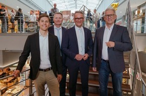 Edeka Südwest: Presse-Information: Eine Erfolgsgeschichte - Einkaufspark Arena Lahr feiert 25-jähriges Jubiläum