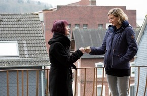 ZDF: Wenn die Rente nicht reicht: ZDF-"37°"-Doku über Kinder, die sich um ihre Eltern kümmern (FOTO)