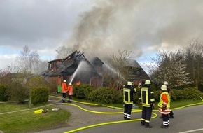 Polizeiinspektion Stade: POL-STD: Doppelhaus in Neuland durch Feuer zerstört - Brandursache technischer Defekt