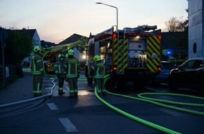 Feuerwehr Ratingen: FW Ratingen: 26.04.21 Keller/Zimmer/Wohnung