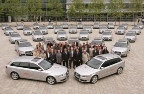 Audi AG: Fußball / Fußballmagazin "kicker" mit Audi am Ball