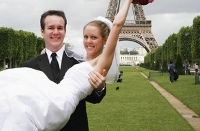 CosmosDirekt: Jeder Fünfte wünscht sich eine Traumhochzeit auf Schloss Neuschwanstein (FOTO)