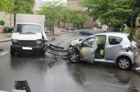 Polizeiinspektion Nienburg / Schaumburg: POL-NI: Verkehrsunfall mit zwei Verletzten
