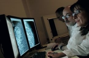 Kooperationsgemeinschaft Mammographie: Erster Qualitätsbericht belegt hohen Standard im Mammographie-Screening-Programm (mit Bild)