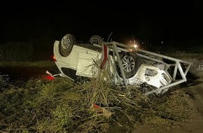 Polizeidirektion Ludwigshafen: POL-PDLU: Fahrzeug landet im Kreisel auf dem Dach