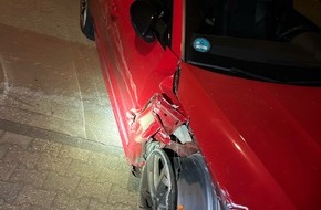 Polizei Aachen: POL-AC: Unfallflucht - Autofahrer beschädigt mehrere Fahrzeuge