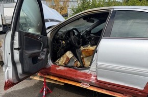 Feuerwehr Sprockh&ouml;vel: FW-EN: Fahrzeug brennt in Gewerbestra&szlig;e