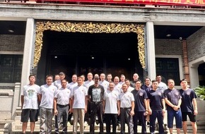 EWTO WingTsun GmbH & Co KG: Großmeister Keith Kernspecht erhält in China als erster Europäer die höchste Anerkennung im WingChun KungFu