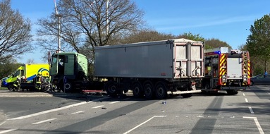 Polizeiinspektion Cuxhaven: POL-CUX: Update zu t&ouml;dlichem Verkehrsunfall auf der L135 im Bereich Hagen - Vollsperrung wird gegen 23:00 Uhr aufgehoben (Foto im Anhang)