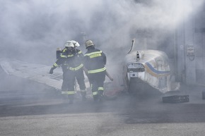 FW-DO: 13.03.2017 Flugunfallübung &quot;Phönix&quot;
Flughafenfeuerwehr probt den Ernstfall