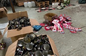 Zollfahndungsamt Essen: ZOLL-E: Staatsanwaltschaft Münster und Zollfahndung Essen-Drei auf einen Schlag- illegale Shisha-Tabak- und Zigaretten-Produktion ausgehoben- über drei Kilogramm Captagon sichergestellt- eine Person in Haft
