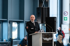 BPOLD 11: Meilenstein im Cockpit des Polizeihubschraubers: Lizenzen an den 44. Ausbildungslehrgang übergeben