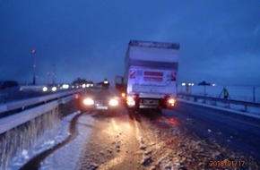 Verkehrsdirektion Mainz: POL-VDMZ: FOTO zum Unfall A63, 17.01.2018, 07:40 Uhr