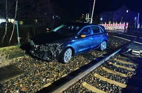 Feuerwehr Stolberg: FW-Stolberg: Zusammenstoß mit Zug