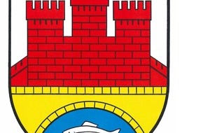 Ministerium für Inneres, Bau und Digitalisierung Mecklenburg-Vorpommern: IM-MV: Gemeinde Neuburg hat eigenes Hoheitszeichen/Innenminister Caffier übergibt Wappenbrief