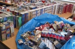 Polizeiinspektion Cuxhaven: POL-CUX: Durchsuchung nach wiederholtem Tankstelleneinbruch - Polizei beschlagnahmt Zigaretten im fünfstelligen Wert