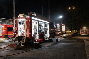 FW-SE: Gefahrgutaustritt auf Betriebsgelände