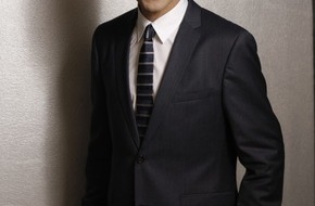 SAT.1: Bayerischer Fernsehpreis 2010 - Kai Pflaume präsentiert den Blauen Panther  in SAT.1