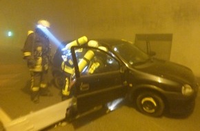 Feuerwehr der Stadt Arnsberg: FW-AR: Einsatzkräfte üben den Ernstfall am Arnsberger Altstadttunnel