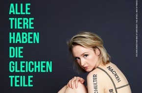 PETA Deutschland e.V.: Sängerin Leslie Clio hüllenlos: "Alle Tiere haben die gleichen Teile!"- neues PETA-Motiv wirbt für veganes Leben