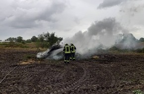 Freiwillige Feuerwehr Kranenburg: FW Kranenburg: Unklare Rauchentwicklung war Nutzfeuer