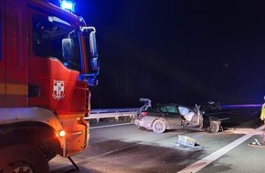 Feuerwehr Dorsten: FW-Dorsten: +++ Verkehrsunfall Bundesautobahn 31 mit 2 verletzten Personen +++