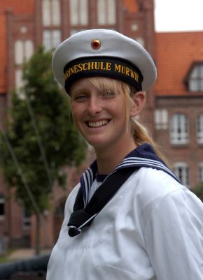 Deutsche Marine - Pressemeldung (Reportage): Matrose Anne Bähr - eine Karriere beginnt. Die ersten Monate bei der Marine