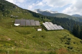 Berner Fachhochschule (BFH): Communiqué: Installations photovoltaïques alpines - un meilleur échange de connaissances grâces aux hautes écoles spécialisées
