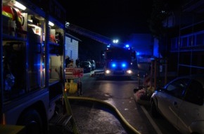 Feuerwehr Attendorn: FW-OE: Brandeinsatz in Attendorn - 6 Personen durch Rauchmelder gewarnt
