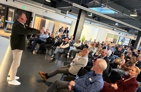 TRENDFILTER® - Designzukunft für Möbel & Materialien: Pressemitteilung: Das FURNITURE FUTURE FORUM als Spannungsfeld zwischen Mensch und Künstlicher Intelligenz